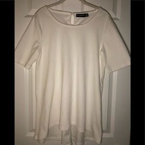 NWOT Nina Leonard hi-low white tunic.